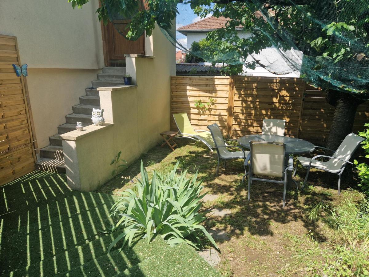 Appartement Independant Dans Maison Avec Jardinet, Au Calme Sérézin-du-Rhône Exterior foto